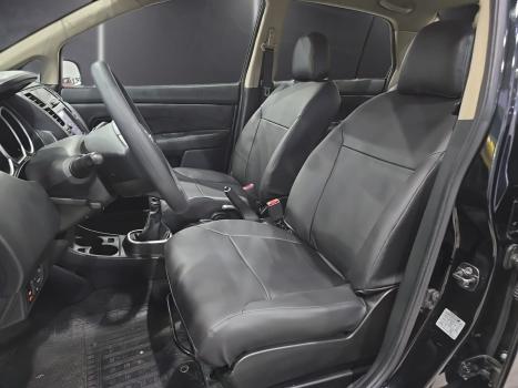 NISSAN Tiida Sedan 1.8 16V 4P FLEX, Foto 9