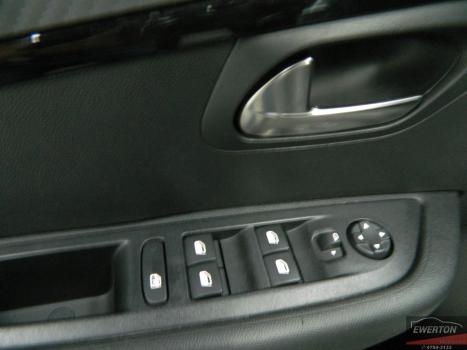 PEUGEOT 208 1.0 4P FLEX FIREFLY STYLE, Foto 17