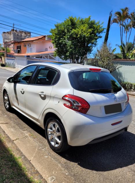 PEUGEOT 208 1.5 4P FLEX ALLURE, Foto 6