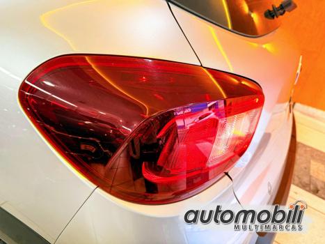 RENAULT Kwid 1.0 12V 4P SCE FLEX OUTSIDER, Foto 12