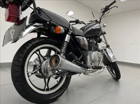 SUZUKI Intruder 125 , Foto 5
