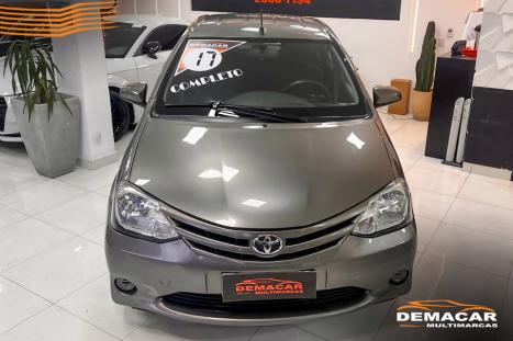 TOYOTA Etios Hatch 1.3 16V 4P FLEX X, Foto 5