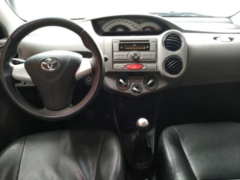 TOYOTA Etios Hatch 1.5 16V 4P FLEX XLS, Foto 4