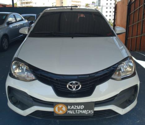 TOYOTA Etios Hatch 1.3 16V 4P FLEX X, Foto 2