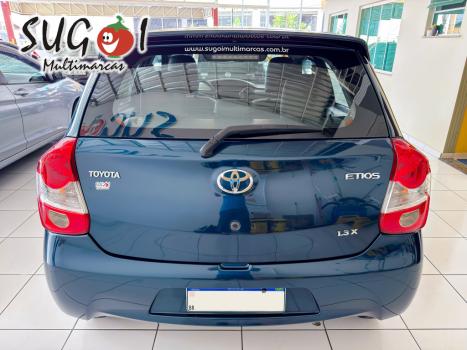 TOYOTA Etios Hatch 1.3 16V 4P FLEX X, Foto 4