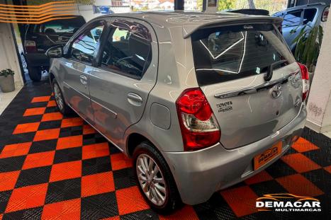 TOYOTA Etios Hatch 1.5 16V 4P FLEX XLS, Foto 4