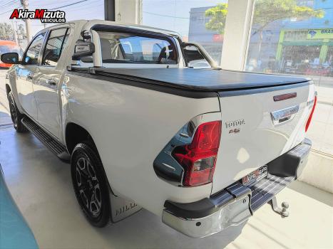 TOYOTA Hilux Caminhonete 2.7 16V 4P SRV FLEX CABINE DUPLA AUTOMTICO, Foto 5