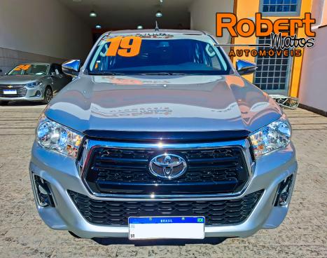 TOYOTA Hilux Caminhonete 2.7 16V 4P SRV FLEX CABINE DUPLA AUTOMTICO, Foto 2
