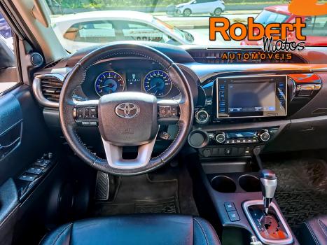 TOYOTA Hilux Caminhonete 2.7 16V 4P SRV FLEX CABINE DUPLA AUTOMTICO, Foto 4