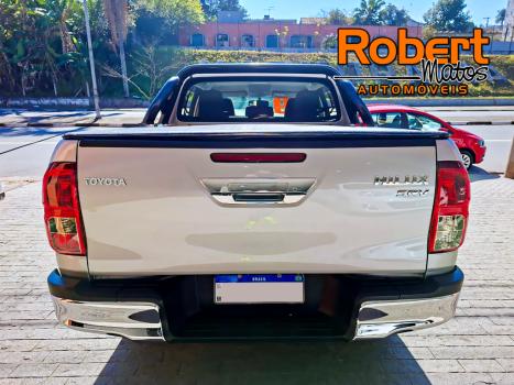 TOYOTA Hilux Caminhonete 2.7 16V 4P SRV FLEX CABINE DUPLA AUTOMTICO, Foto 10