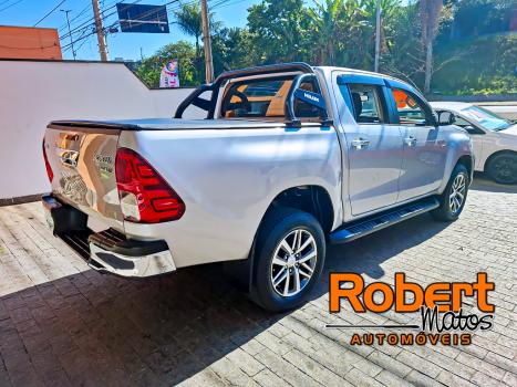 TOYOTA Hilux Caminhonete 2.7 16V 4P SRV FLEX CABINE DUPLA AUTOMTICO, Foto 11
