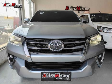 TOYOTA Hilux SW4 2.8 16V 4P SRX 4X4 7 LUGARES TURBO DIESEL AUTOMTICO, Foto 2