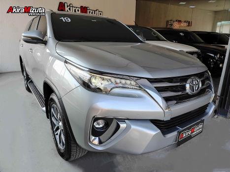 TOYOTA Hilux SW4 2.8 16V 4P SRX 4X4 7 LUGARES TURBO DIESEL AUTOMTICO, Foto 4