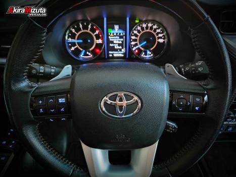 TOYOTA Hilux SW4 2.8 16V 4P SRX 4X4 7 LUGARES TURBO DIESEL AUTOMTICO, Foto 9