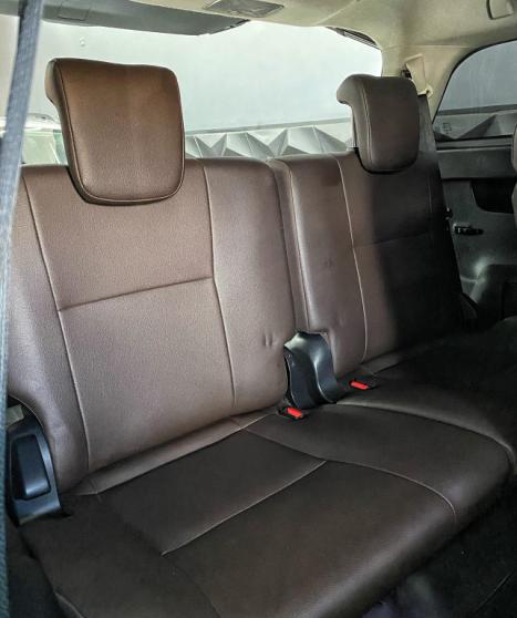 TOYOTA Hilux SW4 2.8 16V 4P SRX 4X4 7 LUGARES TURBO DIESEL AUTOMTICO, Foto 5