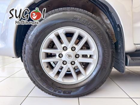 TOYOTA Hilux SW4 3.0 16V 4P SRV 4X4 7 LUGARES TURBO DIESEL AUTOMTICO, Foto 18