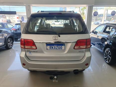 TOYOTA Hilux SW4 3.0 16V 4P SRV 4X4 TURBO DIESEL AUTOMTICO, Foto 4