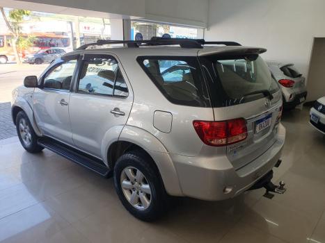 TOYOTA Hilux SW4 3.0 16V 4P SRV 4X4 TURBO DIESEL AUTOMTICO, Foto 6