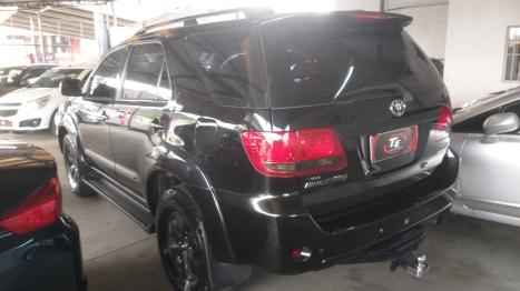 TOYOTA Hilux SW4 3.0 16V 4P SRV 4X4 TURBO DIESEL AUTOMTICO, Foto 4