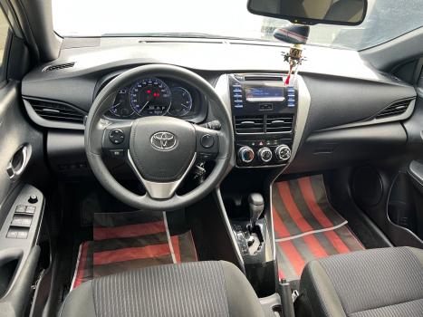 TOYOTA Yaris Hatch 1.3 16V 4P FLEX XL MULTIDRIVE AUTOMTICO CVT, Foto 4