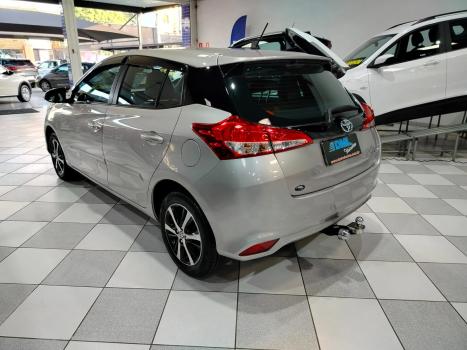 TOYOTA Yaris Hatch 1.5 16V 4P FLEX XS CONNECT MULTIDRIVE AUTOMTICO CVT, Foto 5