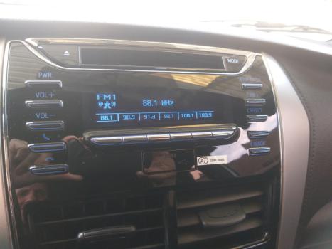 TOYOTA Yaris Hatch 1.3 16V 4P FLEX XL MULTIDRIVE AUTOMTICO CVT, Foto 10