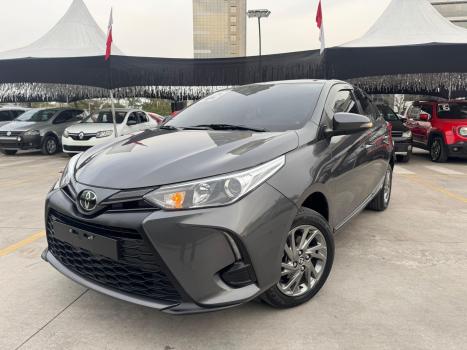 TOYOTA Yaris Hatch 1.5 16V 4P FLEX XS CONNECT MULTIDRIVE AUTOMTICO CVT, Foto 2