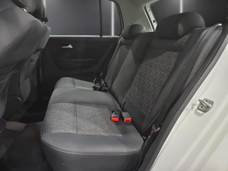 VOLKSWAGEN Fox 1.6 4P, Foto 10