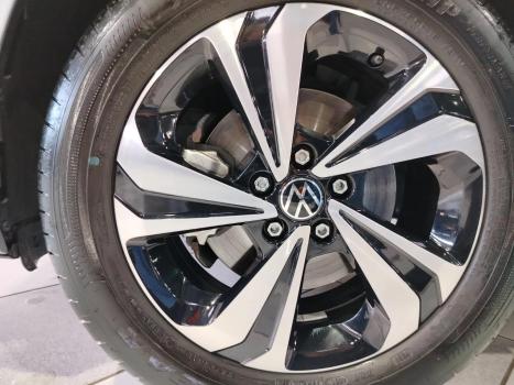 VOLKSWAGEN Virtus 1.0 4P 200 TSI FLEX COMFORTLINE AUTOMTICO, Foto 9