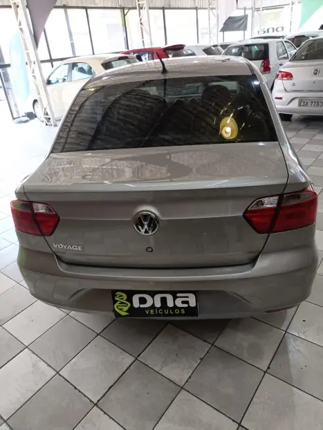 VOLKSWAGEN Voyage 1.0 4P FLEX, Foto 6