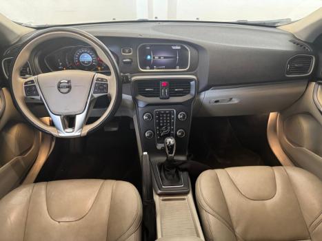 VOLVO V40 2.0 4P T4 KINETIC TURBO AUTOMTICO, Foto 9