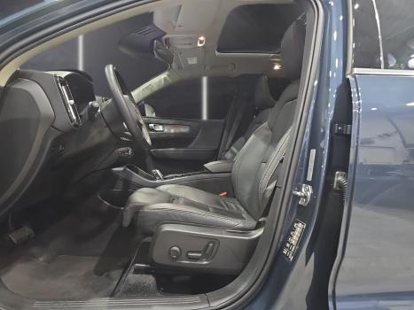 VOLVO XC40 1.5 16V 4P T5 RECHARGE HBRIDO INSCRIPTION GEARTRONIC AUTOMTICO, Foto 9