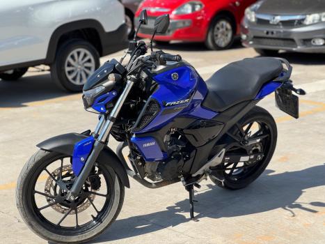 YAMAHA Fazer YS 150 ED, Foto 1
