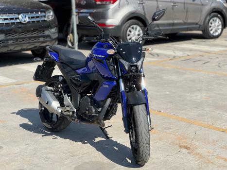 YAMAHA Fazer YS 150 ED, Foto 2