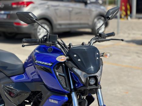 YAMAHA Fazer YS 150 ED, Foto 3