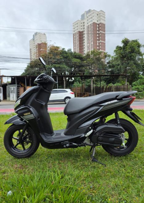 YAMAHA Fluo 125 ABS, Foto 4