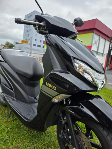 YAMAHA Fluo 125 ABS, Foto 7