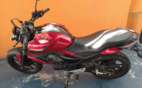 YAMAHA FZ 15 Fazer ABS, Foto 10