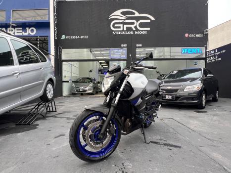 YAMAHA XJ6 600 F, Foto 1