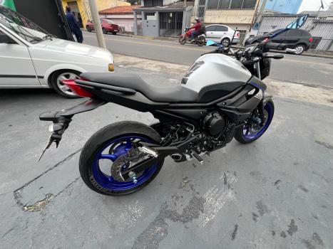 YAMAHA XJ6 600 F, Foto 6
