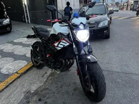 YAMAHA XJ6 600 N, Foto 1