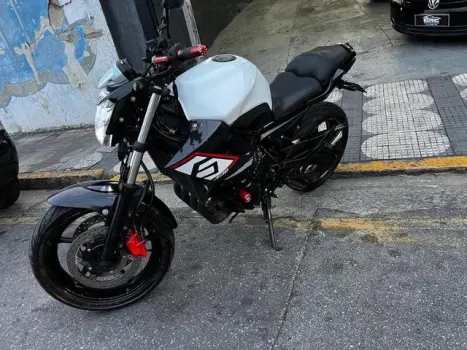 YAMAHA XJ6 600 N, Foto 11