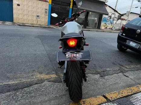 YAMAHA XJ6 600 N, Foto 12