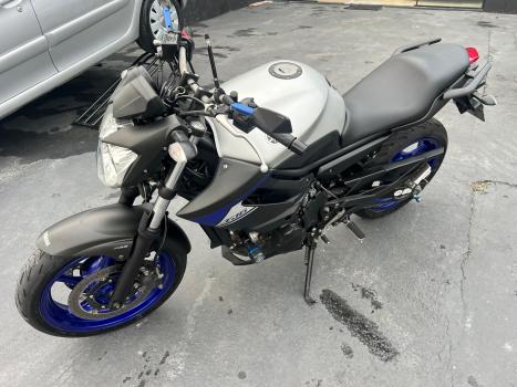 YAMAHA XJ6 600 N, Foto 4