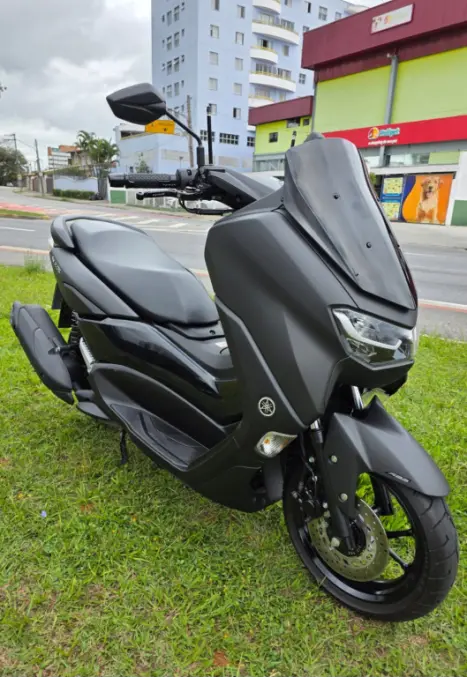 YAMAHA Xmax 160 , Foto 2