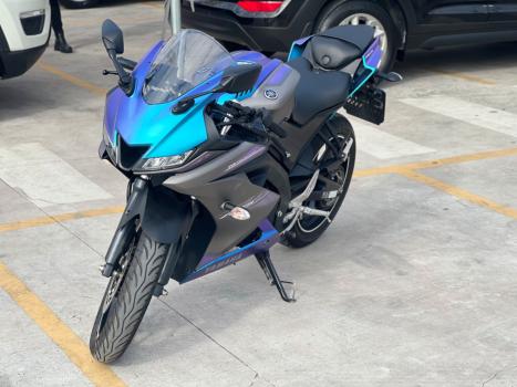 YAMAHA YZF R15 150 ABS, Foto 2
