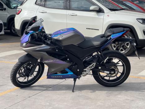 YAMAHA YZF R15 150 ABS, Foto 3