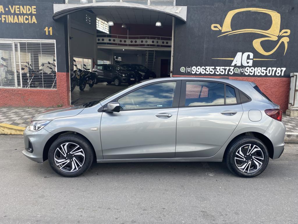 CHEVROLET Onix Hatch