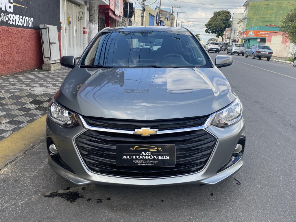 CHEVROLET Onix Hatch - Foto