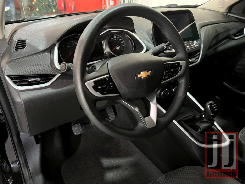 CHEVROLET Onix Hatch - Foto